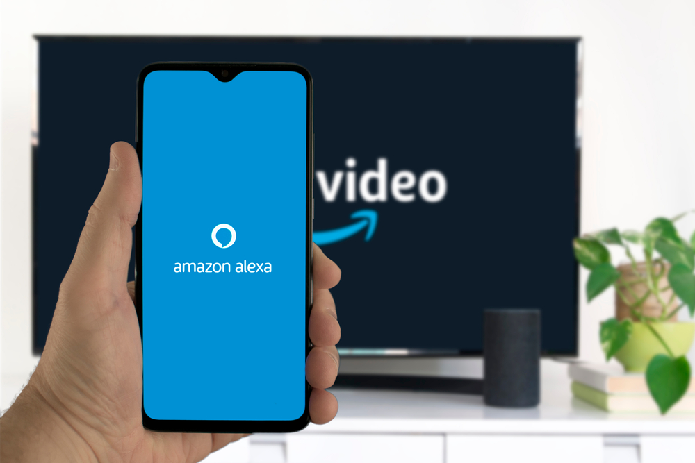 Configuración de la Skill oficial en la app para vincular y conectar Alexa a la TV