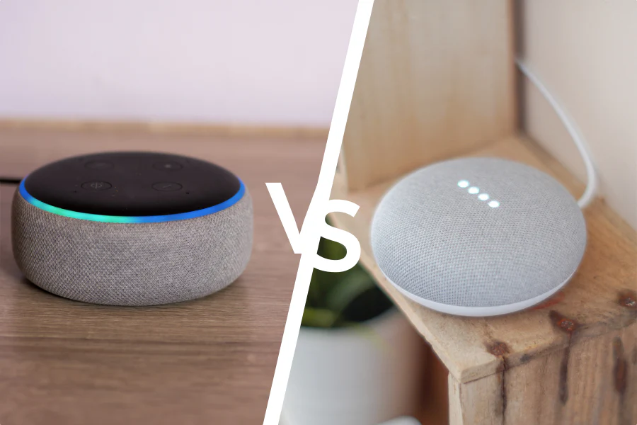 Comparativa Google Home vs Alexa en una mesa